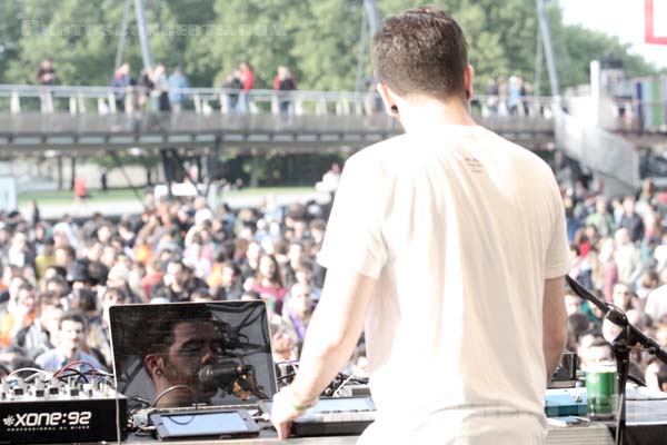 SPACE DIMENSION CONTROLLER - 2013-05-26 - PARIS - Parc de la Villette - 